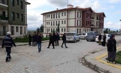 Malatya'da ev yangınında 3 kişi dumandan etkilendi