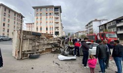 Malatya'da kamyonet ile otomobil çarpıştı: 2 yaralı