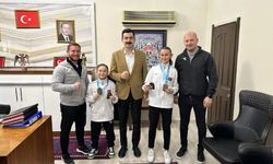 Manyas'tan karate şampiyonasında çifte derece