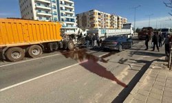 Mardin'de kamyon ile tır çarpıştı: 1 yaralı