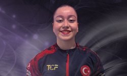 MCBÜ'lü Eylül Naz Aygör'den bronz madalya