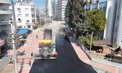 Mersin'de yol yenileme çalışmaları sürüyor