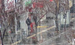 Meteoroloji uyardı: Kars'ta kar yağışı başladı