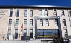 Muğla'da kurusıkı tabancayla tehditte bulunduğu iddiasıyla 18 yaşındaki şüpheli tutuklandı