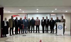 Muradiye'de 'Eğitim Yönetiminde Liderlik, Vizyon ve Yönetim Semineri' düzenlendi