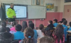 Niğde'de narkotik ekiplerinden vatandaşlara bilgilendirme