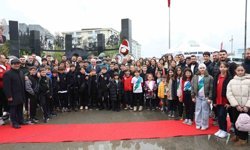 Nilüfer, 23 Nisan'ı Cumhuriyet Meydanı'nda kutladı