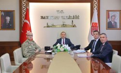 Okul güvenliğine yönelik alınacak tedbirler VKS toplantısında görüşüldü