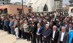 Okul saldırısında hayatını kaybedenler için gıyabi cenaze namazı kılındı