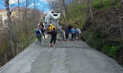 Ordu'da beton yol çalışmaları devam ediyor