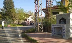 Osmaniye'de yamaç paraşütü pilotu iniş sırasında elektrik tellerine takıldı