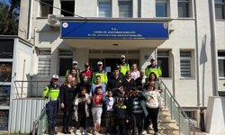 Otizm farkındalığı için jandarmayı ziyaret ettiler