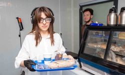 Otizmin zorluklarını yaşayarak öğrendiler