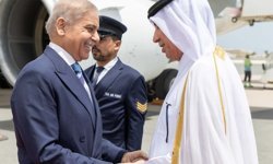 Pakistan Başbakanı Şerif, Katar'da