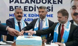 Palandöken Belediyesi'nden kariyer fuarında şampiyonluk coşkusu