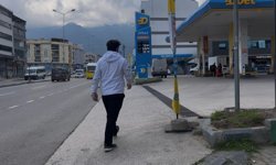 Plakayı okuyamadı, fişe 'Putin' yazdı... Ruslara kahkaha attıran olay işsiz bıraktı