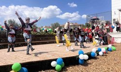 Radikal Okulları öğrencilerinden 23 Nisan'a özel görsel şölen