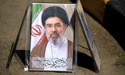 Reuters: 'İran dini lideri Hamaney'in yüzü tanınmaz halde'