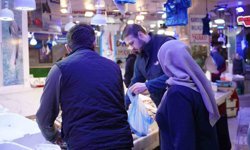 Sakarya'da sezonun son balıkları vatandaşla buluşuyor