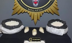 Şeker çuvallarından 3 kilo uyuşturucu çıktı