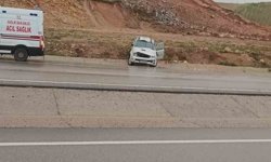 Siirt'te araç takla attı: 2 yaralı