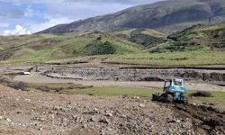 Siirt'te taşkın riskine karşı müdahale çalışmaları sürüyor