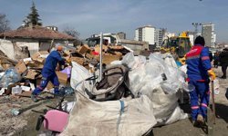 Sincan Belediyesi temiz bir çevre için çalışmalarını sürdürüyor