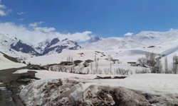 Şırnak'ta karla mücadele devam ediyor