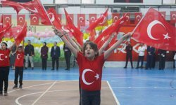 Şırnak'ta öğrencilerden renkli 23 Nisan kutlaması