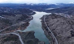 Sivas'ta 14 yıl sonra su yüzeyine çıkan köy yeniden sulara gömüldü