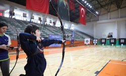 Spor festivalinde öğrenciler okçular yarıştı