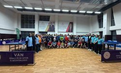Spor Van Masa Tenisi Ligi devam ediyor
