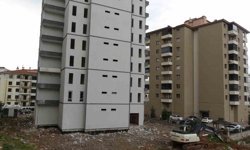 Stajyer öğrenci 25 metreden düşerek hayatını kaybetti, o anlar kameraya yansıdı