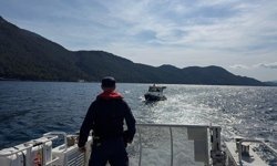 Sürüklenen teknedeki 2 kişi kurtarıldı