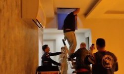 Tavan arasına saklandı jandarmadan kaçamadı