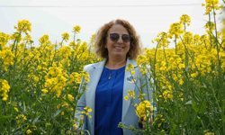 Tekirdağ sarıya büründü: Kanola tarlaları kartpostallık manzaralar oluşturdu