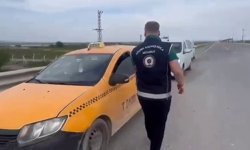 Ticari taksiyle göçmen kaçıran 2 sürücüye 334 bin 500 TL ceza