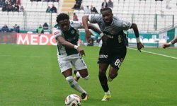 Trendyol Süper Lig: Konyaspor: 2 - Fatih Karagümrük: 0 (İlk yarı)