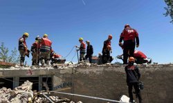 Uşak'ta gerçeği aratmayan deprem tatbikatı gerçekleştirildi