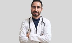 Uzm. Dr. Emin Cecen hasta kabulüne başladı