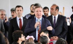 Vali Aydoğdu'dan gençlere hem değer hem spor vurgusu