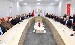 Vali Osman Varol, muhtarlarla istişare toplantısı yaptı