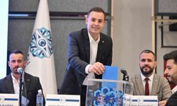 Yağlı Güreş Birliği yeniden 'Ahmet Akın' dedi