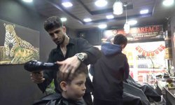 Yalovalı berberden 23 Nisan'da çocuklara ücretsiz tıraş jesti