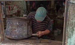 Yarım asırlık son kalay ustası teknolojiye direniyor