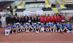 Yozgat'ta 288 sporcunun katıldığı Okul Sporları Futbol Müsabakaları tamamlandı