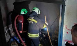 Yozgat'ta metruk binada çıkan yangın kısa sürede söndürüldü