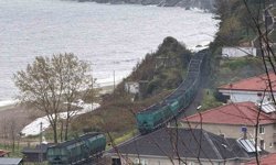 Zonguldak'ta yük treninin vagonları ayrıldı, seferler aksadı