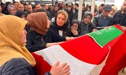11 yaşındaki Almina'nın son yolculuğunda annenin ağıtları yürek yaktı