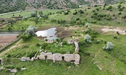 8 asırlık kervansaray zamana direniyor